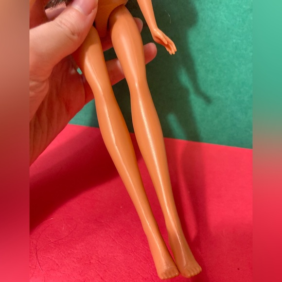 Hasbro Elena of Avalor Disney Fashion Doll - Buy 1, Get 2 FREE - Picture 7 of 7